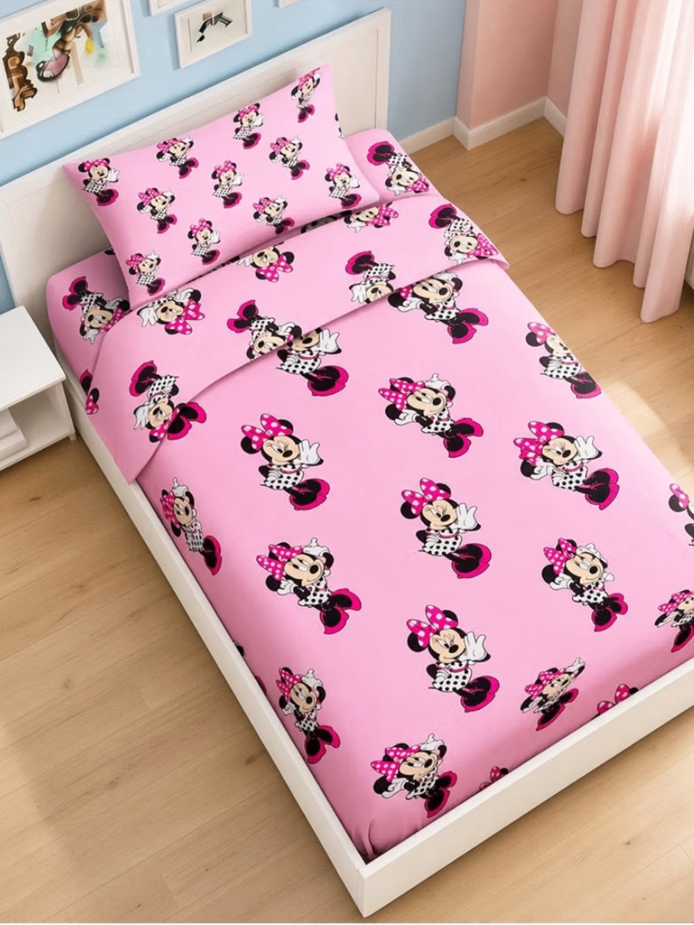 Minnie Mouse Pink Twin Sheet Set